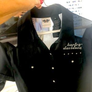 Authentic Harley Davidson short sleeve shirt. Very unique.